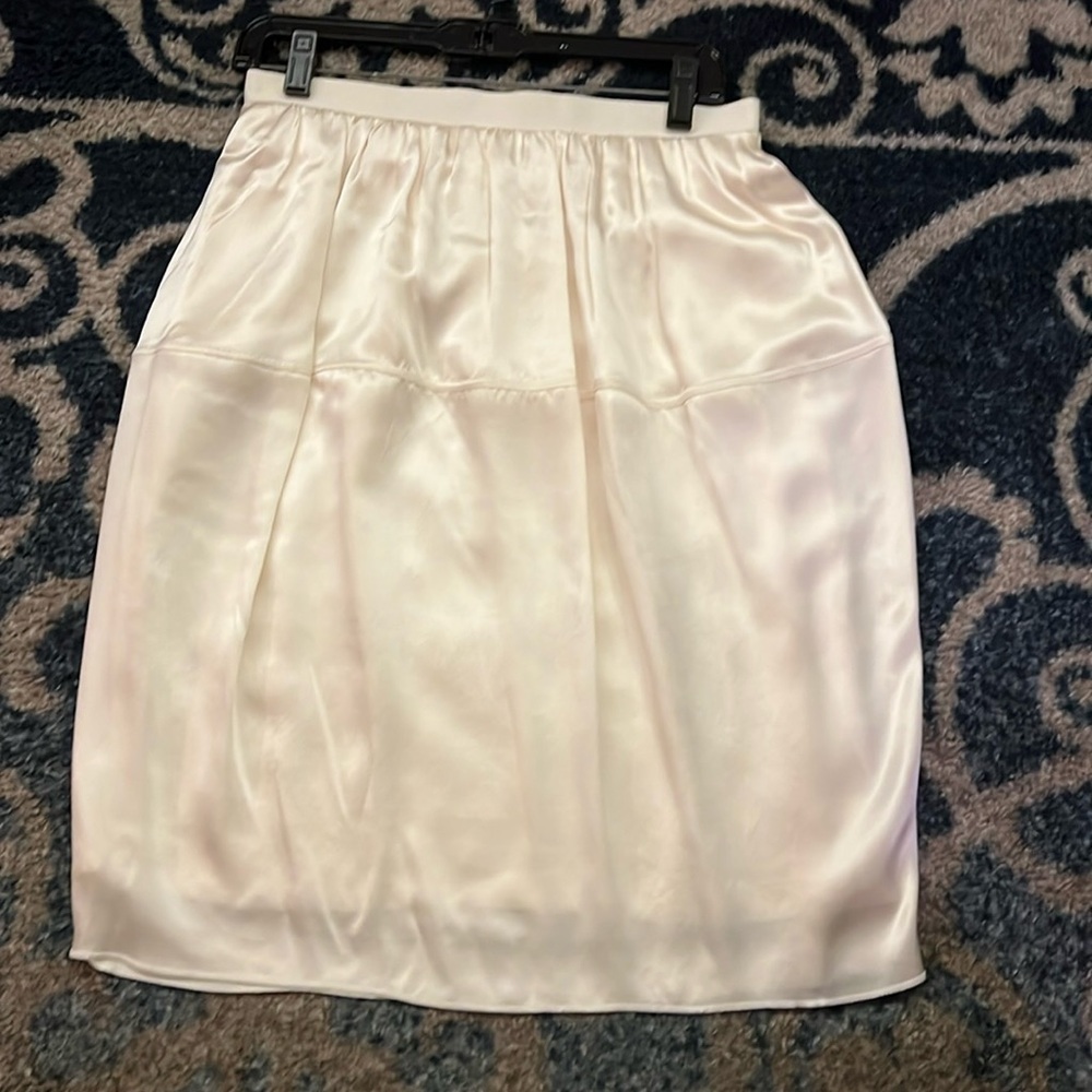 Dolce & Gabbana ivory silk knee length bubble skirt size 44